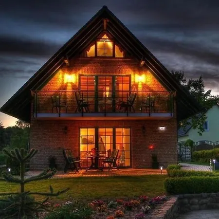 Schoene In Roebelmueritz Mit Grill Und Garten Und Seeblick * Marienfelde