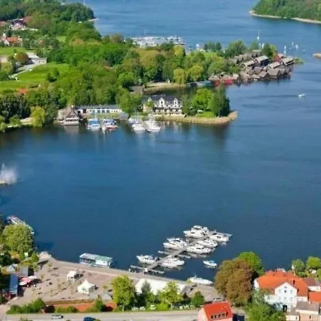 Schoene In Roebelmueritz Mit Grill Und Garten Und Seeblick Apartmán